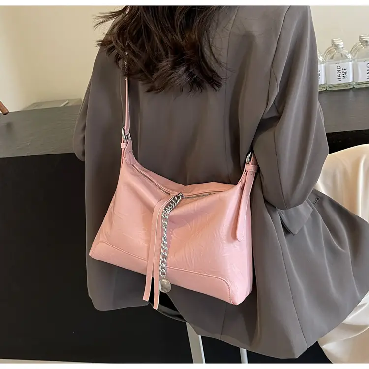 Women's Black Leather Shoulder Crossbody Bag Spring Summer 2025 — feature 15