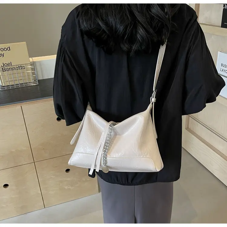 Women's Black Leather Shoulder Crossbody Bag Spring Summer 2025 — feature 17