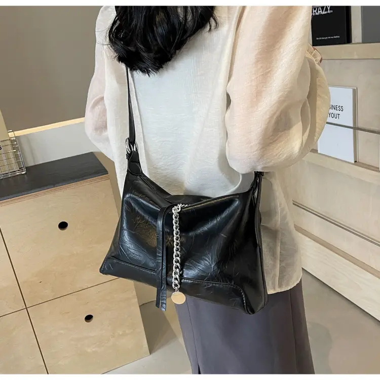 Women's Black Leather Shoulder Crossbody Bag Spring Summer 2025 — feature 20
