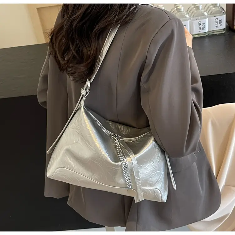 Women's Black Leather Shoulder Crossbody Bag Spring Summer 2025 — feature 8