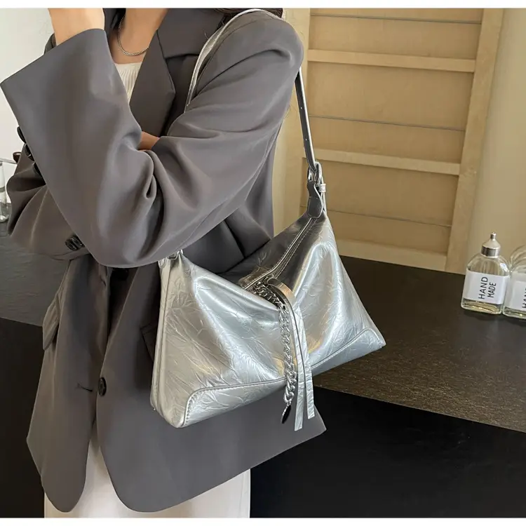 Women's Black Leather Shoulder Crossbody Bag Spring Summer 2025 — feature 9