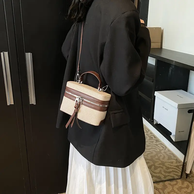 Pink Grey Contrast Stitching Shoulder Bag 2025 - Image 12