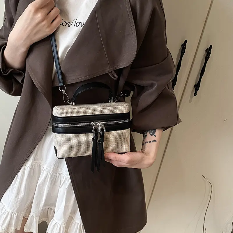 Pink Grey Contrast Stitching Shoulder Bag 2025 - Image 13