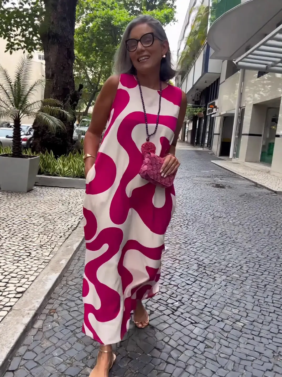 European American Printed V-Neck Sleeveless Dress - Image 5