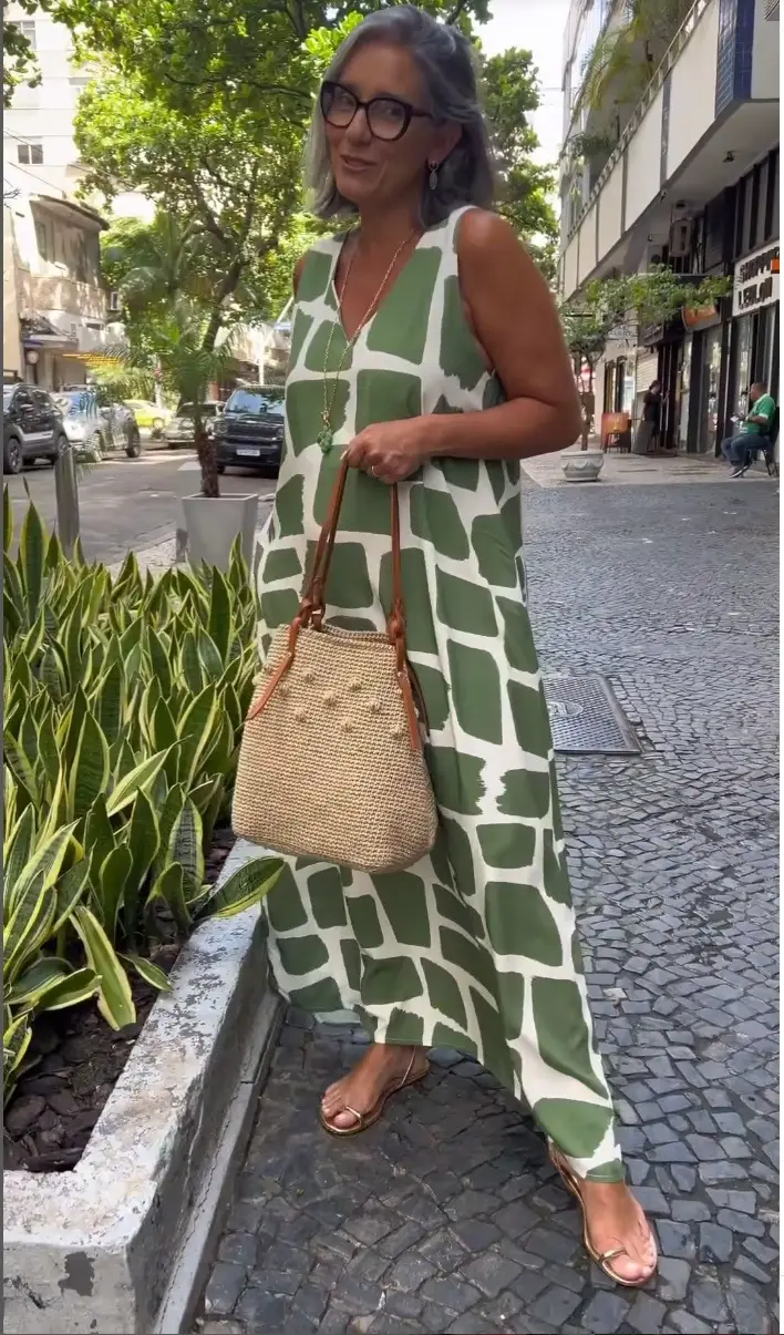 European American Printed V-Neck Sleeveless Dress — feature 15