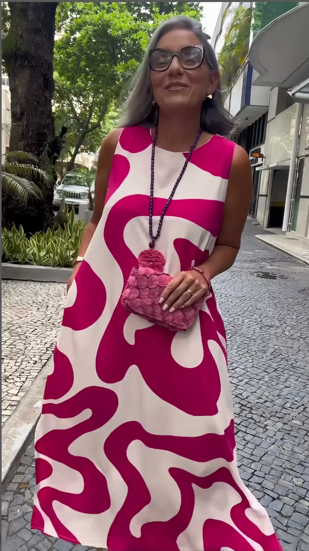 European American Printed V-Neck Sleeveless Dress — feature 5