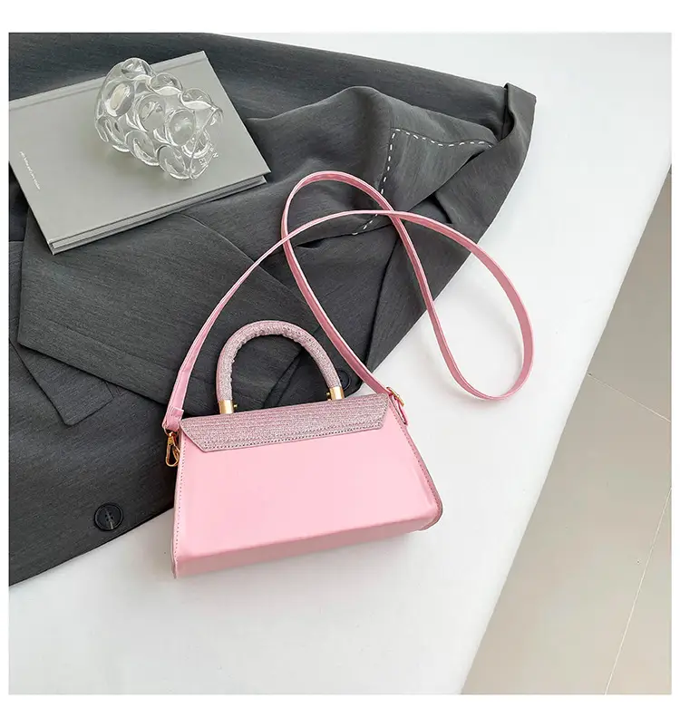 Summer 2026 Vintage Crossbody Bags for Women — feature 38