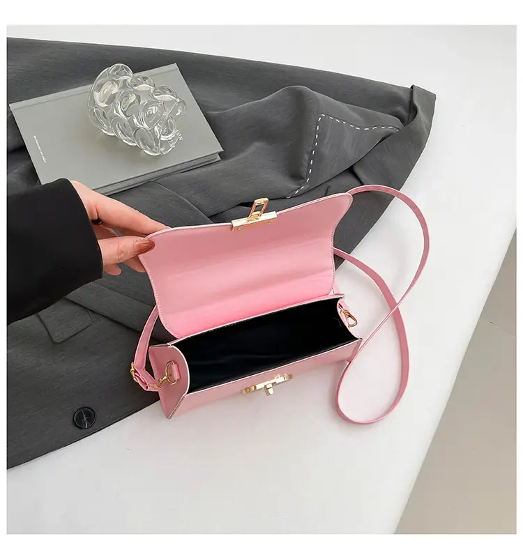 Summer 2026 Vintage Crossbody Bags for Women — feature 39