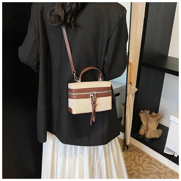 New Contrast Stitching 2025 Western Style Large Capacity Box Bag — feature 20