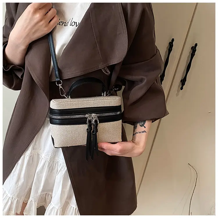 New Contrast Stitching 2025 Western Style Large Capacity Box Bag — feature 26