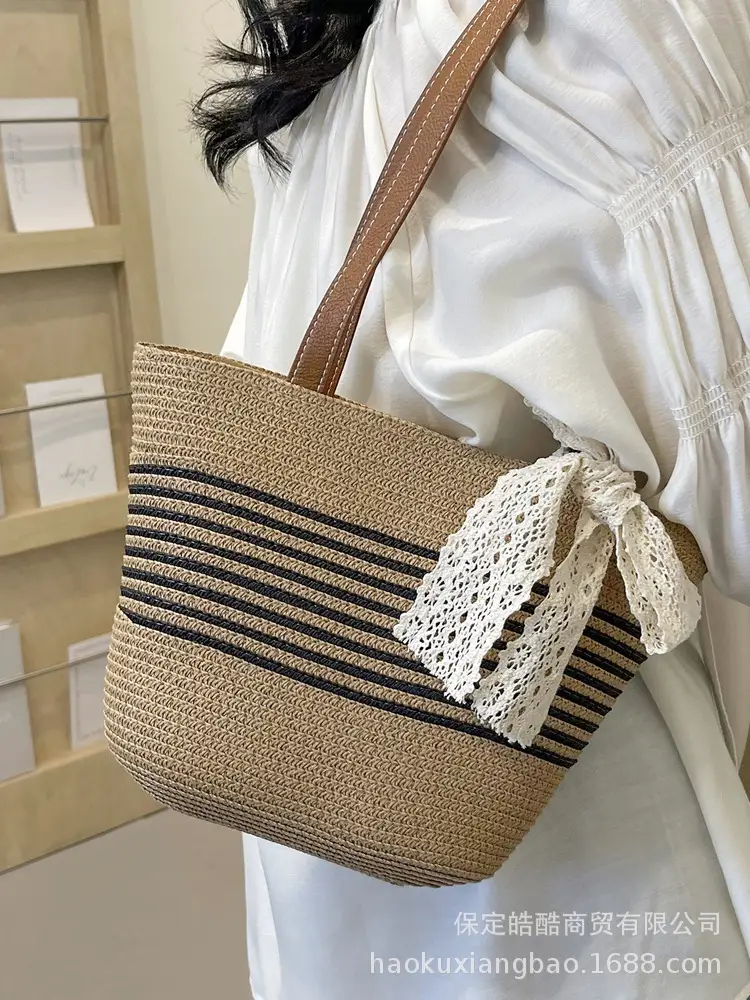 Straw Tote Bag with Lace Bow for Women - Image 4