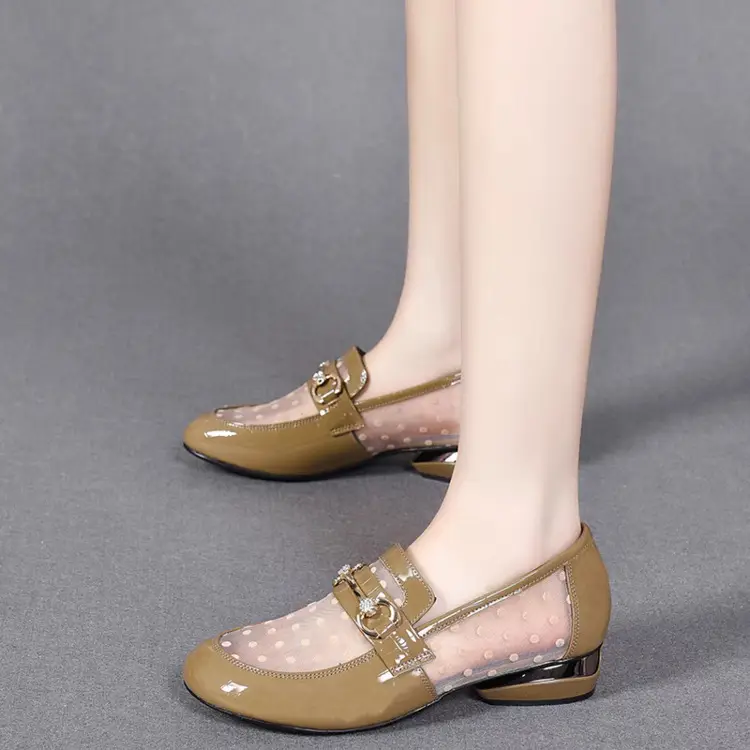 Loafers Low-top Mesh Soft Leather Single-layer Shoes 2025 New Hollow-out Low-heel Women's Sandals Summer Flat Soft-soled Leather Shoes — feature 13