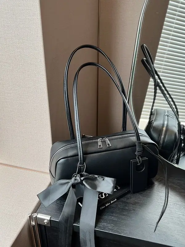 Pink Bow Shoulder Bag for Women - Image 9