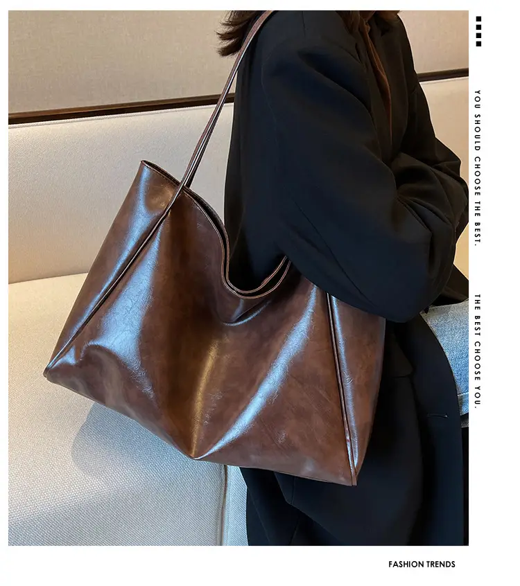 Brown Leather Shoulder Bag Large Capacity 2023 — feature 1