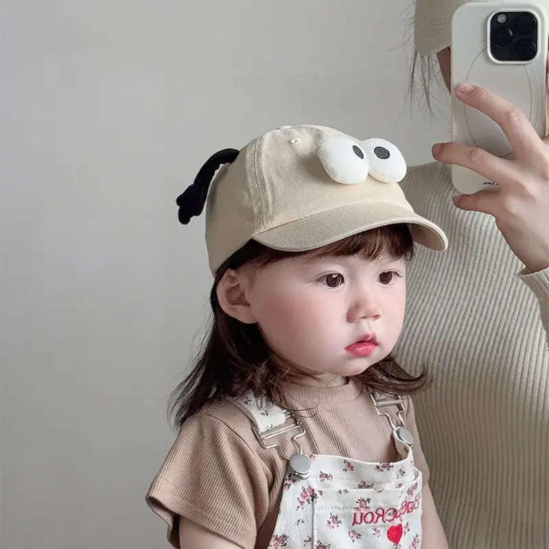 Brown Baby Cap with Tentacles Spring — feature 7