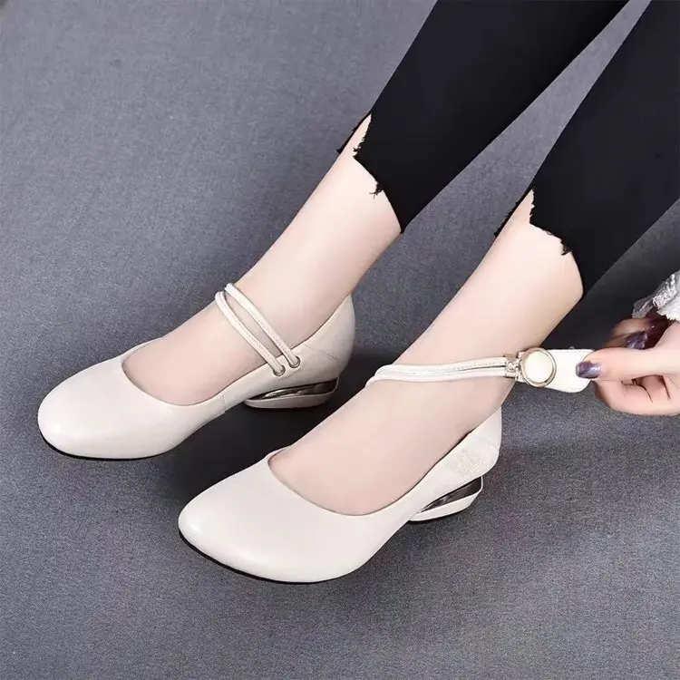 2025 Spring New Shallow Mouth Flat Shoes Women's Soft Leather Soft Bottom Women's Shoes Round toe Peas Shoes Low Heel Small Leather Shoes