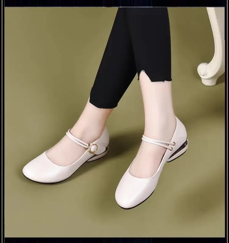 2025 Spring New Shallow Mouth Flat Shoes Women's Soft Leather Soft Bottom Women's Shoes Round toe Peas Shoes Low Heel Small Leather Shoes — feature 4