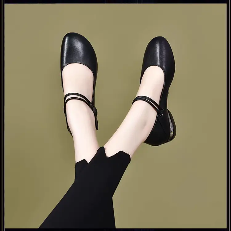 2025 Spring New Shallow Mouth Flat Shoes Women's Soft Leather Soft Bottom Women's Shoes Round toe Peas Shoes Low Heel Small Leather Shoes — feature 6