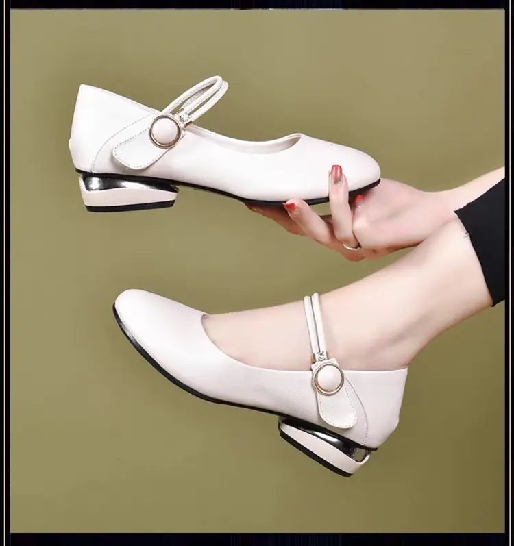 2025 Spring New Shallow Mouth Flat Shoes Women's Soft Leather Soft Bottom Women's Shoes Round toe Peas Shoes Low Heel Small Leather Shoes — feature 8