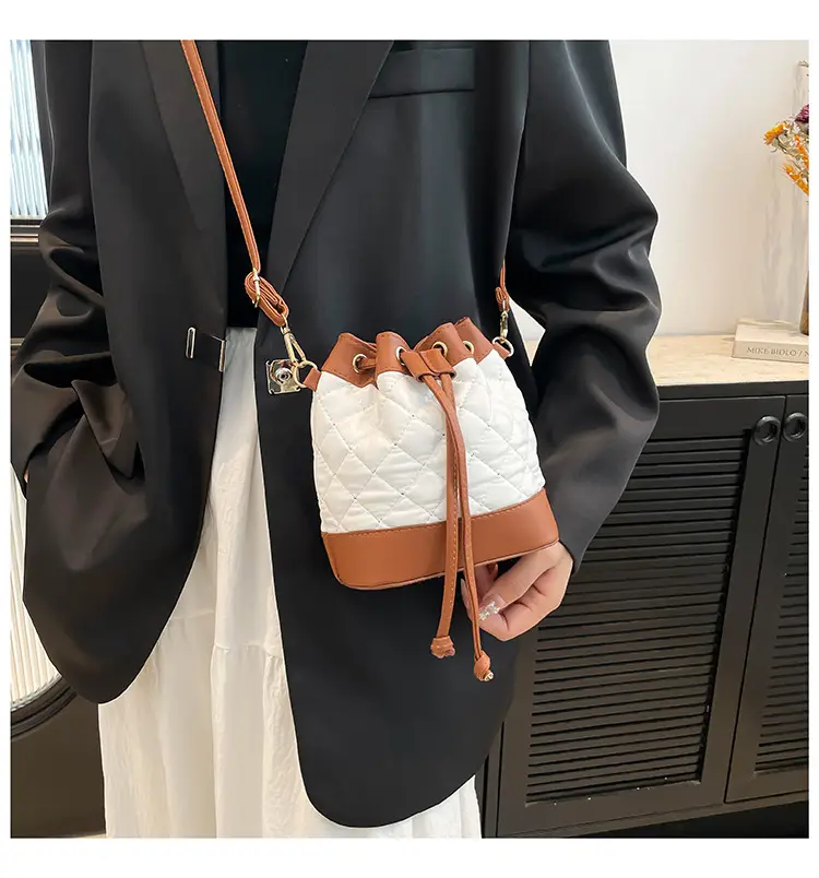 Diamond Embroidery Shoulder Crossbody Bag Green White 2025 — feature 15