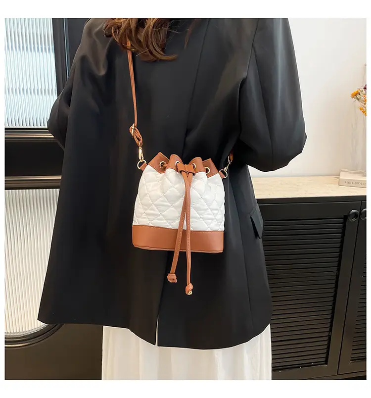 Diamond Embroidery Shoulder Crossbody Bag Green White 2025 — feature 16