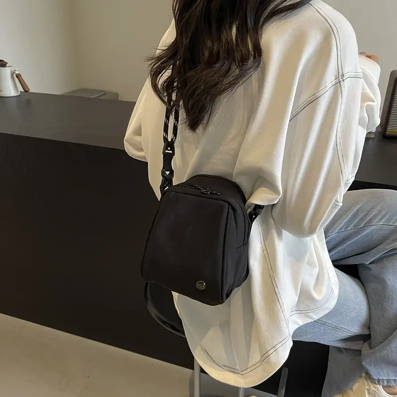 Women's Beige Shell Shoulder Bag with Front Zip & Chain Closure - Image 6