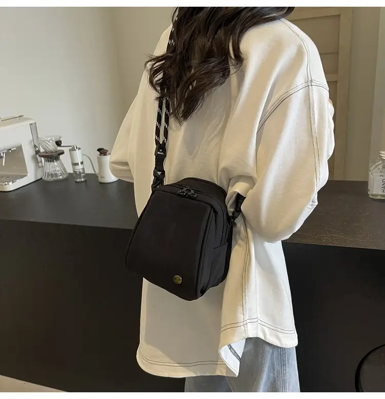 Women's Beige Shell Shoulder Bag with Front Zip & Chain Closure — feature 18