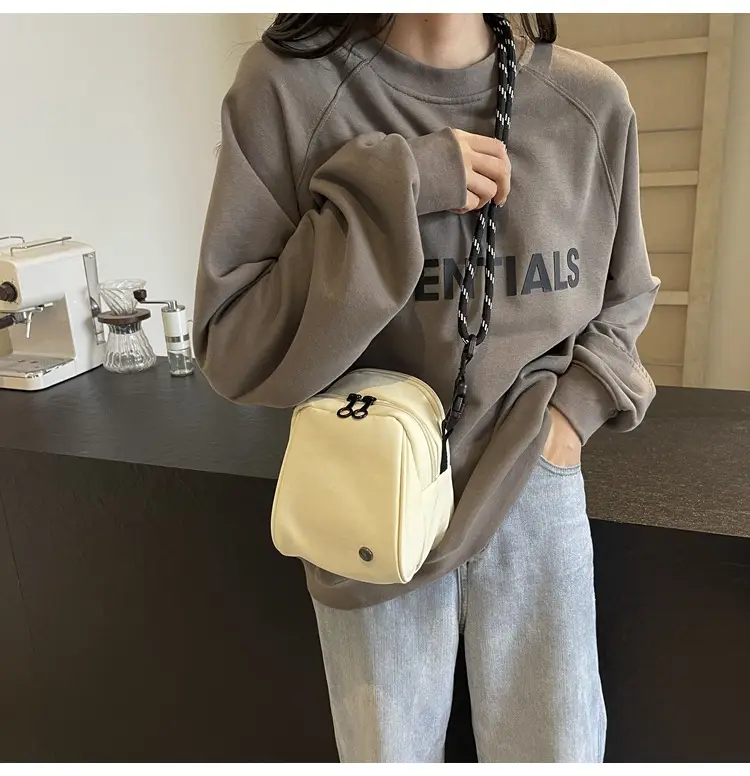 Women's Beige Shell Shoulder Bag with Front Zip & Chain Closure — feature 22