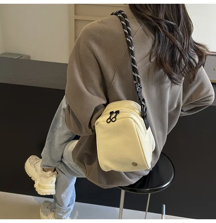 Women's Beige Shell Shoulder Bag with Front Zip & Chain Closure — feature 27