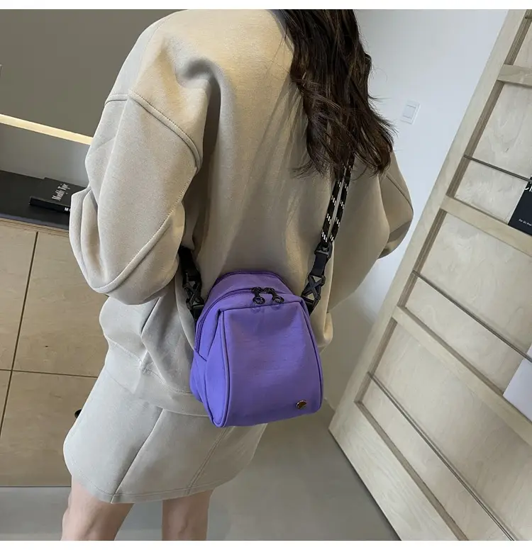 Women's Beige Shell Shoulder Bag with Front Zip & Chain Closure — feature 30