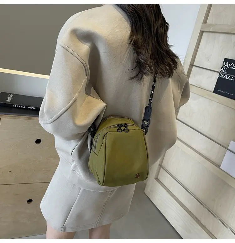 Women's Beige Shell Shoulder Bag with Front Zip & Chain Closure — feature 36