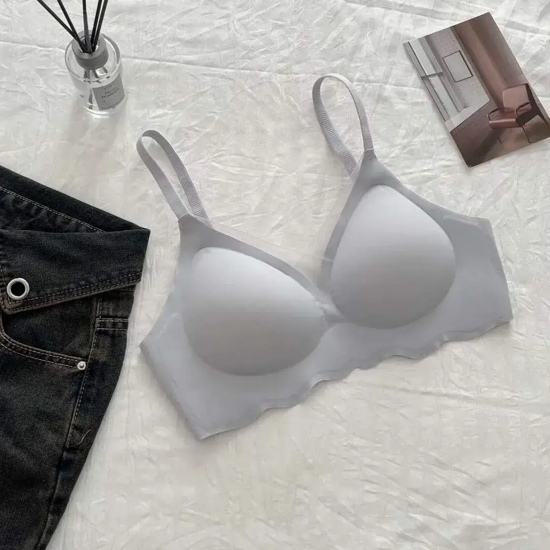 Traceless Underwear Women Small Chest Upper Pull Large Bra Anti-Sagging