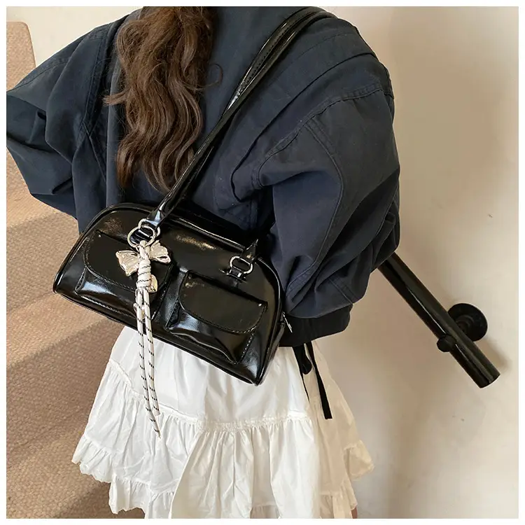 Silver Retro Shoulder Bag for Women — feature 17
