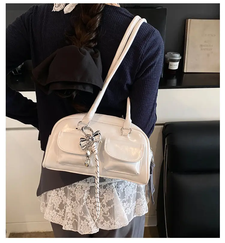 Silver Retro Shoulder Bag for Women — feature 2