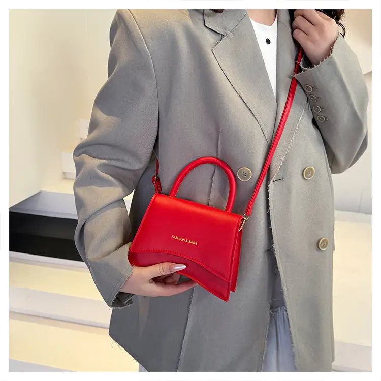 Red Korean Style Shoulder Crossbody Bag 2025 — feature 16