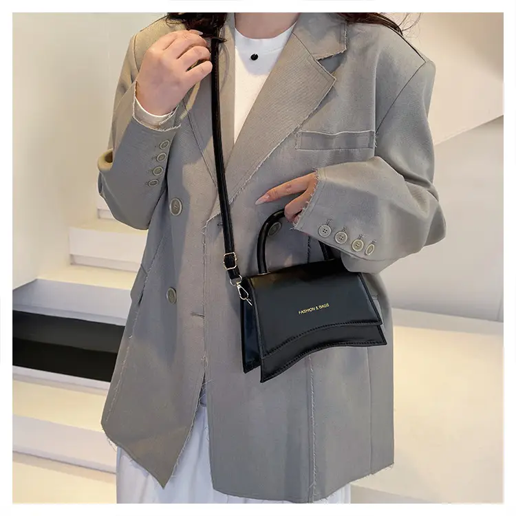 Red Korean Style Shoulder Crossbody Bag 2025 — feature 18