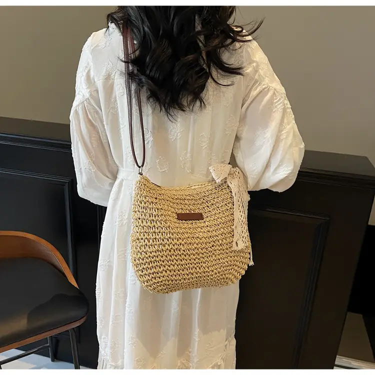 Women Woven Straw Shoulder Bag Spring Summer 2025 — feature 12