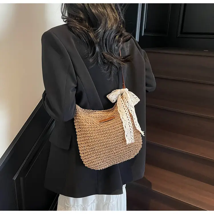 Women Woven Straw Shoulder Bag Spring Summer 2025 — feature 16