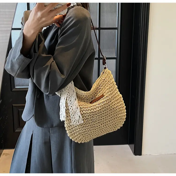 Women Woven Straw Shoulder Bag Spring Summer 2025 — feature 8