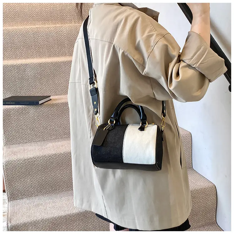 Crossbody Bag Black White Leather Shoulder Crossbody 2024 — feature 15