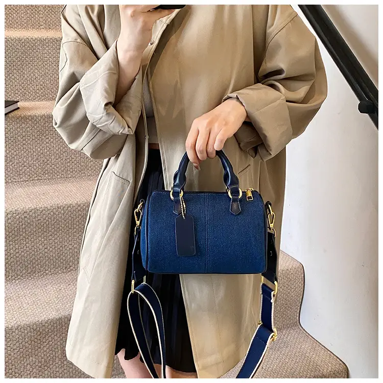Crossbody Bag Black White Leather Shoulder Crossbody 2024 — feature 27