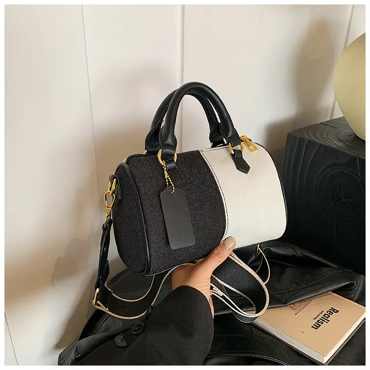 Crossbody Bag Black White Leather Shoulder Crossbody 2024 — feature 7