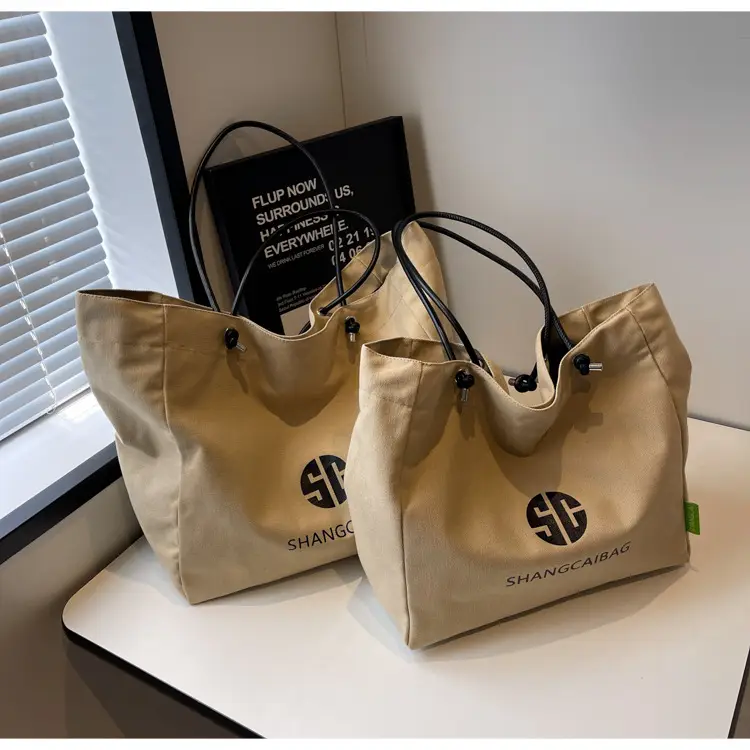 Women Large Capacity Canvas Tote Bag Gold Brand Logo — feature 41