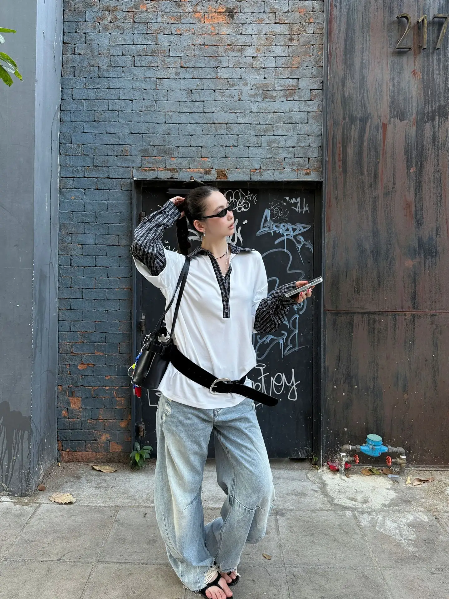 White Strappy Streetwear with Belt & Boots — feature 8