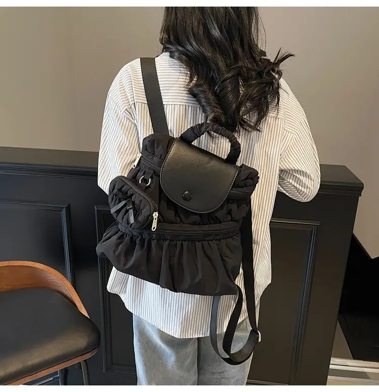 Korean Style Pleated Shoulder Bag Large Capacity Beige — feature 22
