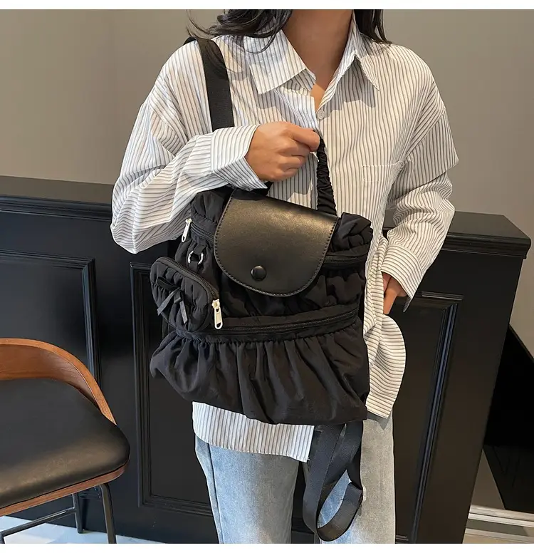 Korean Style Pleated Shoulder Bag Large Capacity Beige — feature 25
