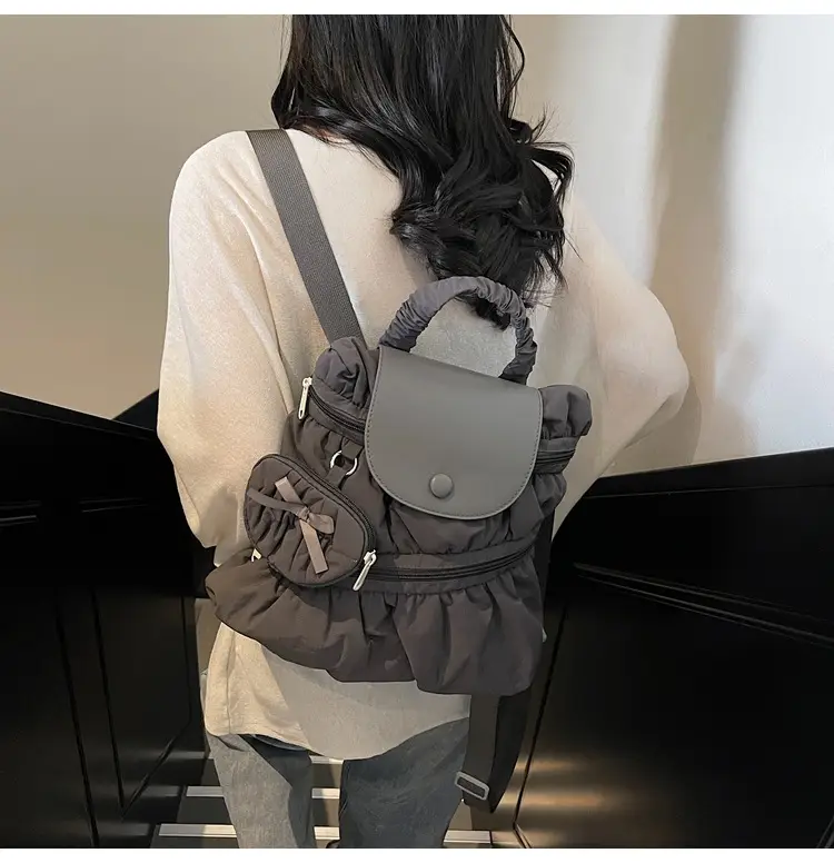Korean Style Pleated Shoulder Bag Large Capacity Beige — feature 30