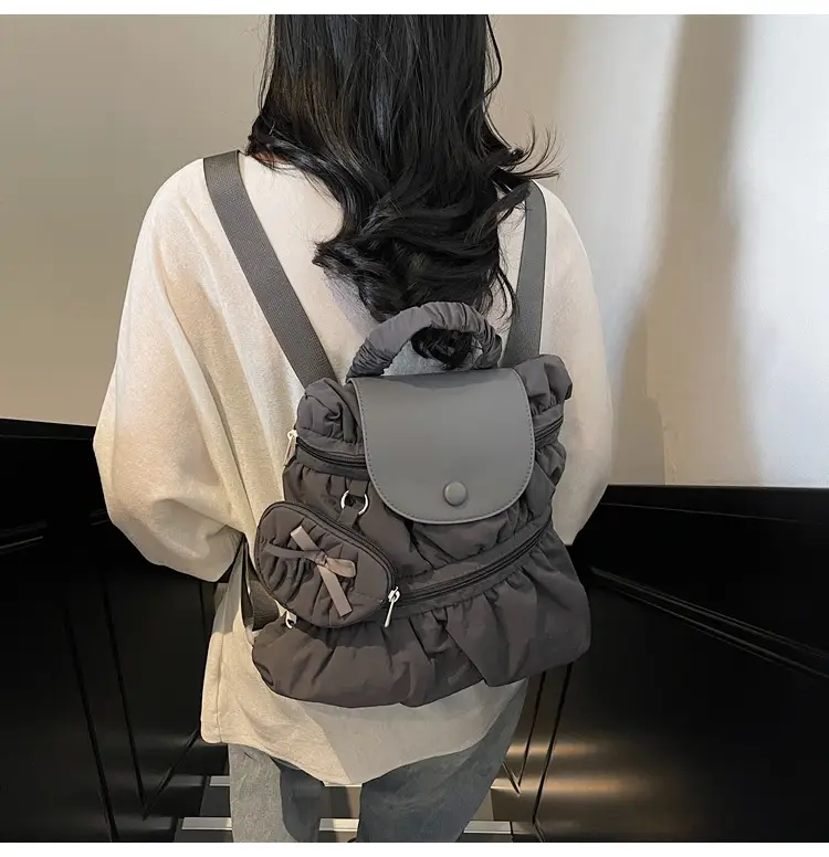 Korean Style Pleated Shoulder Bag Large Capacity Beige — feature 31
