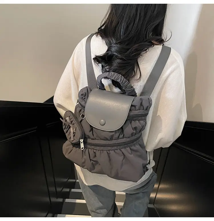 Korean Style Pleated Shoulder Bag Large Capacity Beige — feature 32