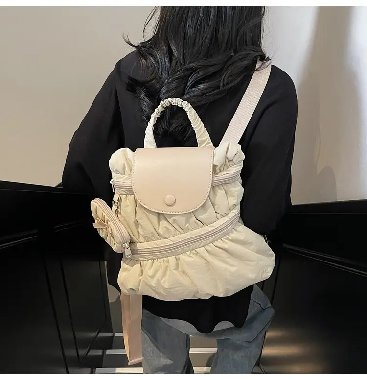 Korean Style Pleated Shoulder Bag Large Capacity Beige — feature 34